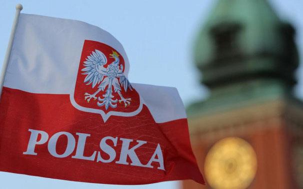 Робота в Польщі: Варшава змінила правила працевлаштування іноземців