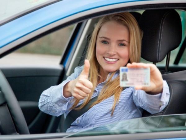 В Украине водители будут получать первые удостоверения на два года