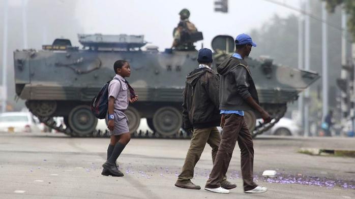 Верховний суд Зімбабве ухвалив рішення з приводу «перевороту» у країні