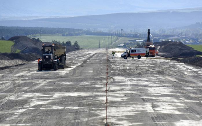У кримчан окупаційна влада відібрала 1 тис. земельних ділянок для будівництва автотраси