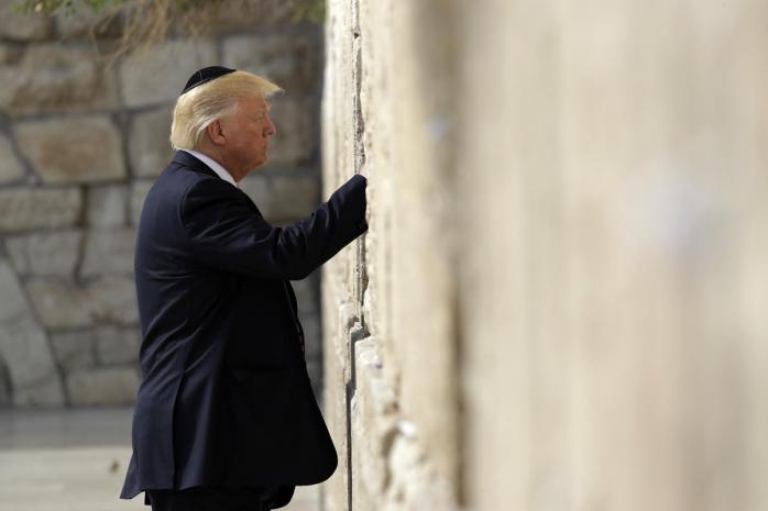 Трамп во время визита в Израиль, фото: bostonherald.com