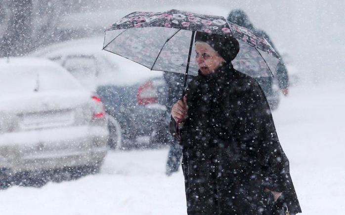 Мокрый снег ожидается почти по всей Украине. Фото: Слово и дело