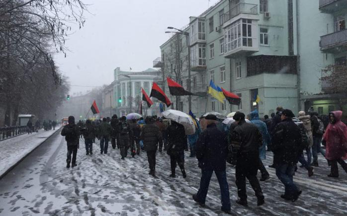 В Києві триває марш на підтримку Михайла Саакашвілі. Фото: Громадське ТБ