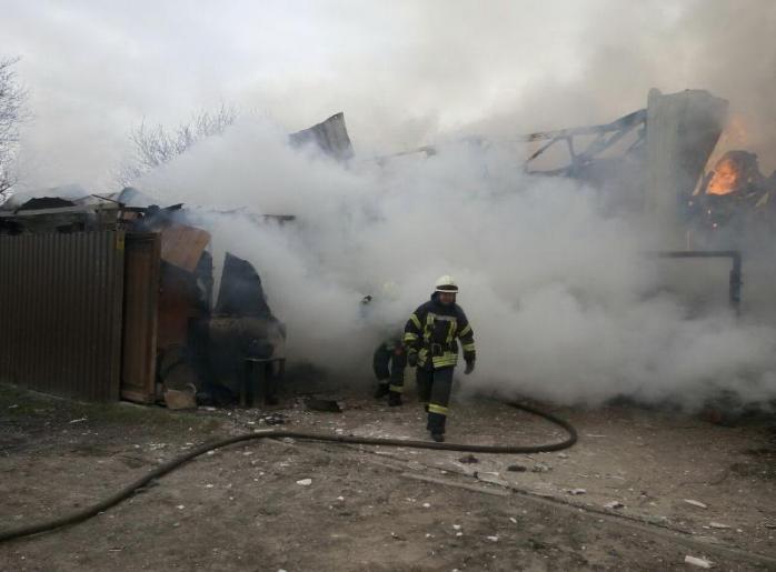 Пожар в Киеве на Русановских садах. Фото: 112 Украина