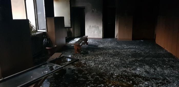 Пожар в школе. Фото: Facebook / Алексей Каспрук