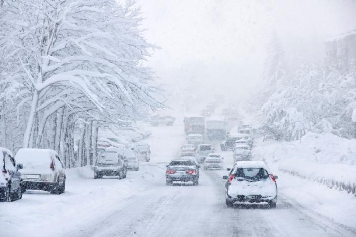 Укргидрометцентр предупреждает об осложнении погоды 17-18 января: начинаются мощные снегопады (КАРТА)