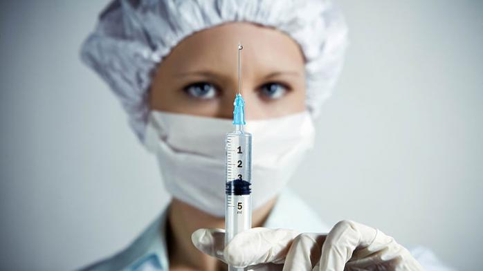Вакцина от коррупции с осложнениями, или Как международные посредники лекарства для Украины закупали