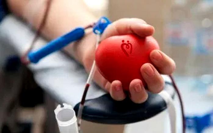 В Україні бракує донорів, а ми списуємо кров