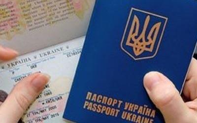 Українці за кордоном: безправ’я через необізнаність
