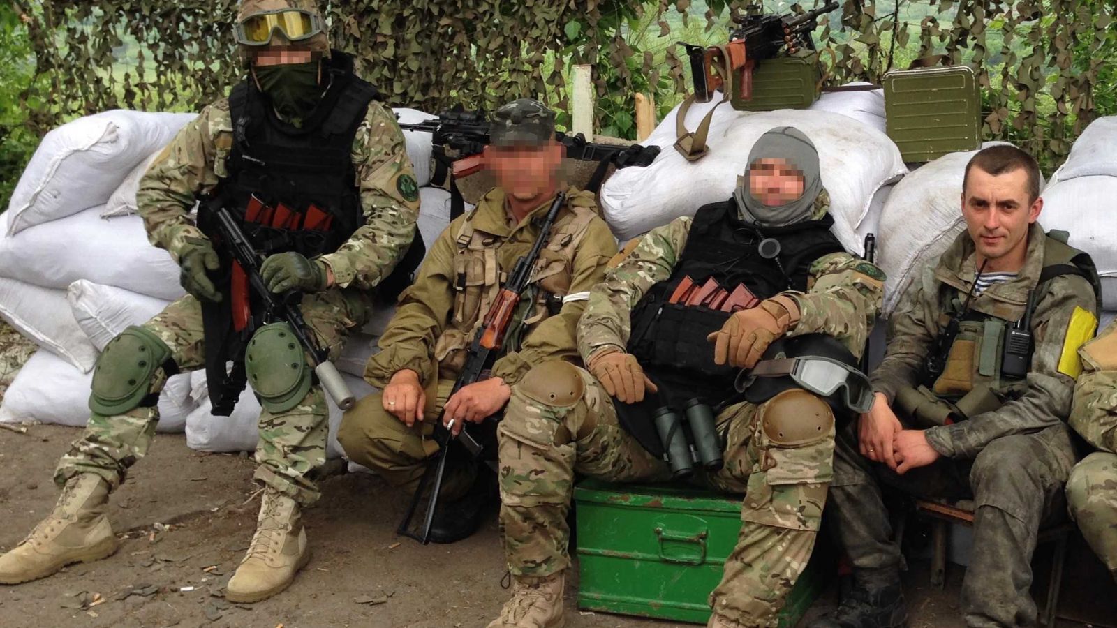 Начало войны на Донбассе. Первый справа — Герой Украины (посмертно) Тарас Сенюк