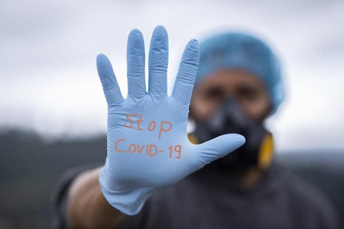 «Щеплені та щасливі», или Почему в Украине буксует вакцинация от коронавируса