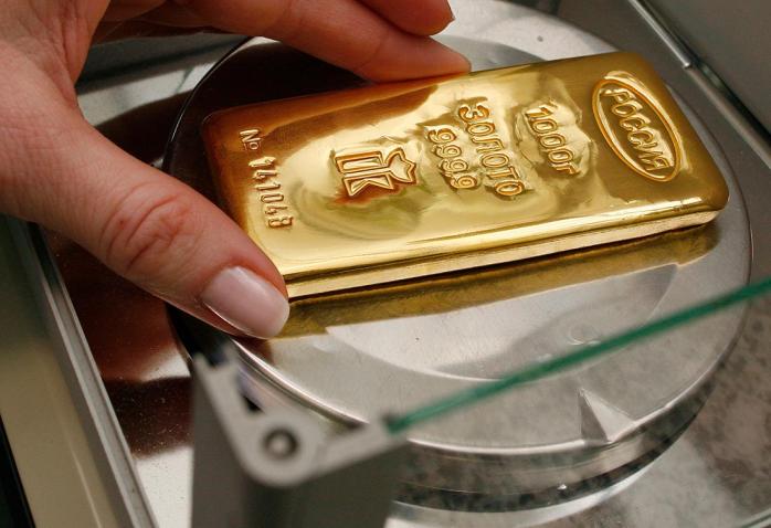 Скільки коштуватиме золото завтра?