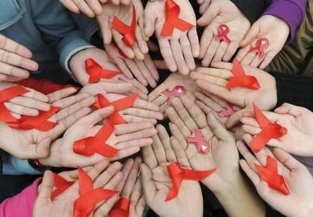 Жити з ВІЛ: допомагаючи іншим, допомагаєш собі
