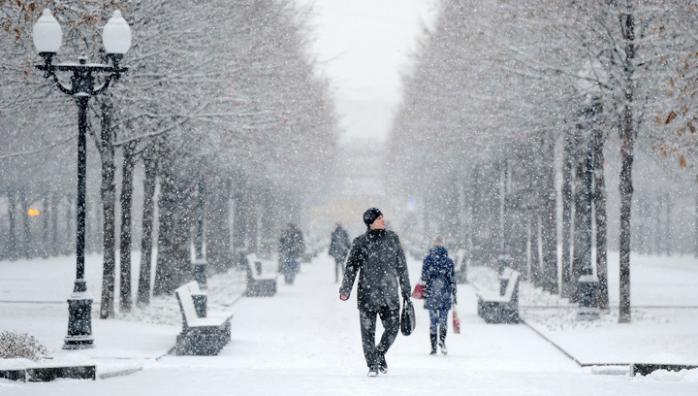 Снігопади в Україні: без світла залишилися 97 населених пунктів