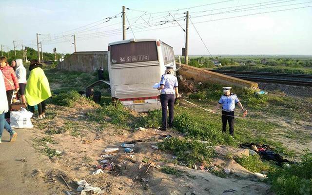 В Румынии разбился автобус с украинскими туристами, есть пострадавшие (ФОТО)