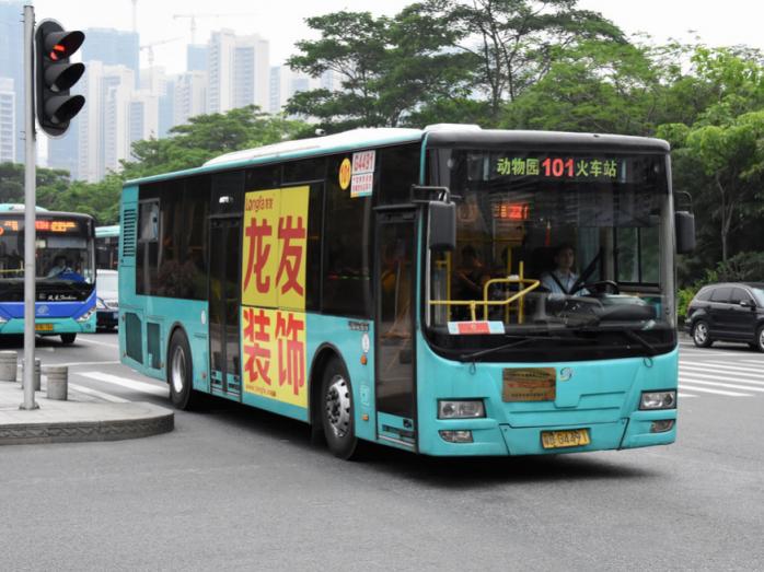 Автобус в Китае. Фото: flickr.com