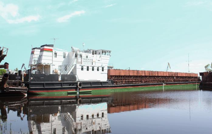 Білоруське судно змішаного (річка-море) плавання, фото, «Вікіпедія»