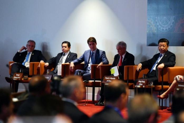 Во время саммита АТЭС, фото - usnews.com