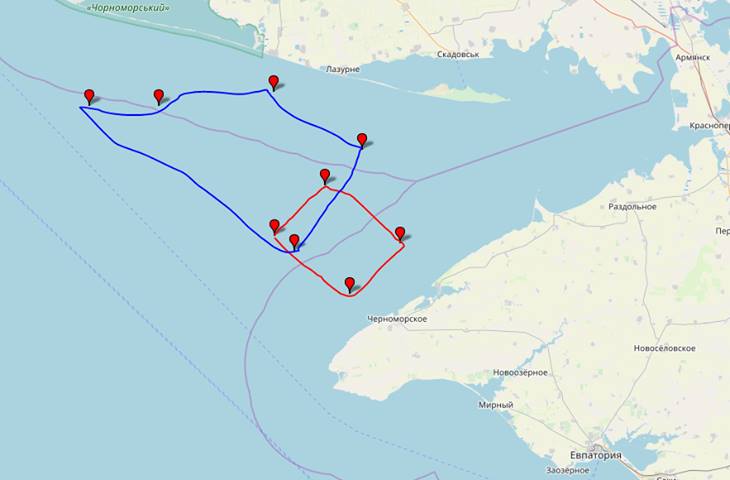 Стрельбы ВМСУ на всю зиму до 1 марта 2019 года (синим), стрельбы ЧФ РФ 5-8 декабря 2018 года (красным) в Каркинитском заливе между Скадовском и оккупированным Крымом, фото - Фейсбук