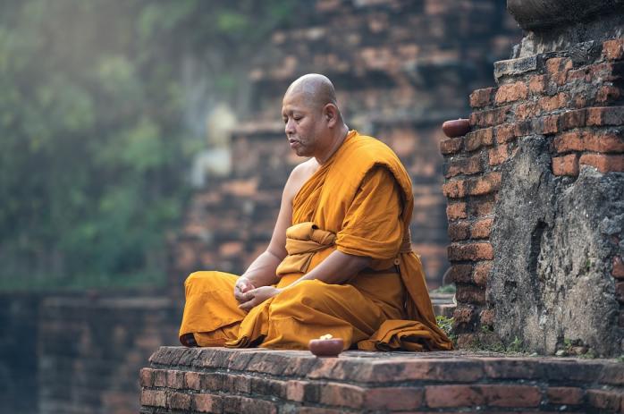 Фото: В Индии монах из буддийского храма погиб во время медитации