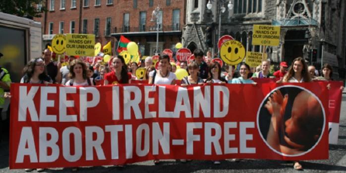 Фото: Закон про легалізацію абортів підтримано у парламенті Ірландії / pravyysektor.info