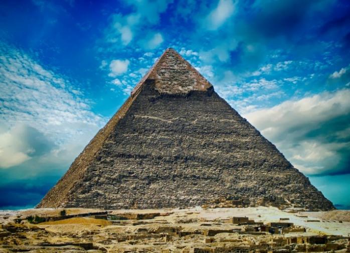 На острове Ява нашли пирамиду.