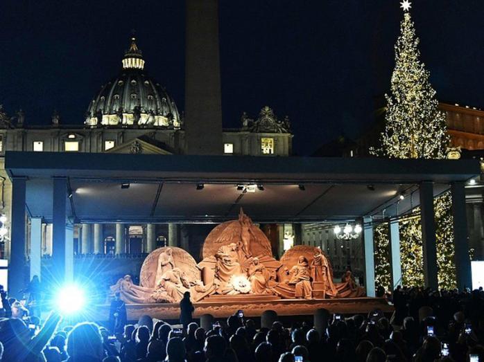 У Ватикані з’явився різдвяний Вертеп із піску. Фото: EPA 