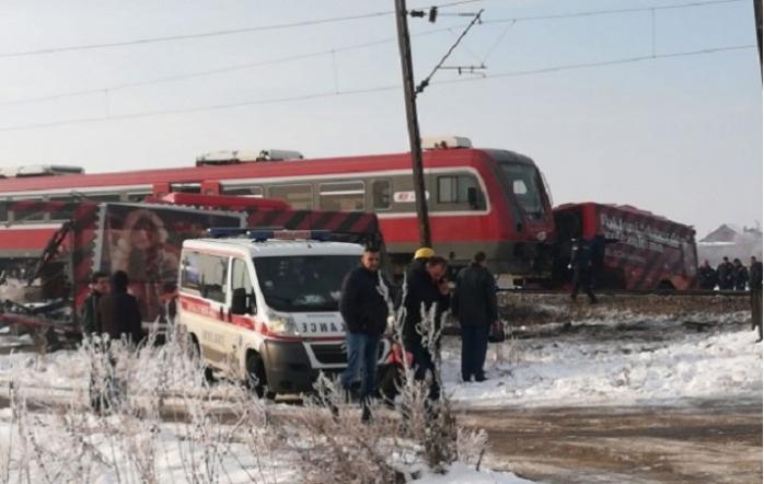 Жертвами столкновения поезда и школьного автобуса в Сербии стали пять человек / Фото: ЕП