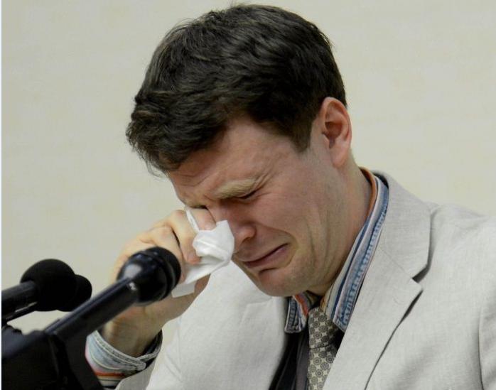 Отто Уормбир плачет во время "признания в преступлении", фото — EPA