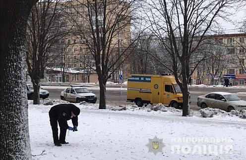 Пограбування банку у Кривому Розі: тривають слідчі дії. Фото: dp.npu.gov.ua
