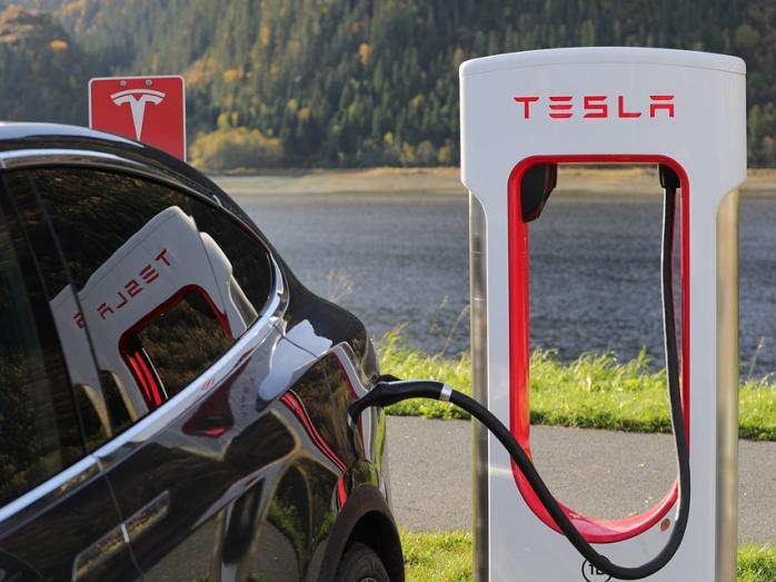 Станции Tesla Superchargers появятся в Украине