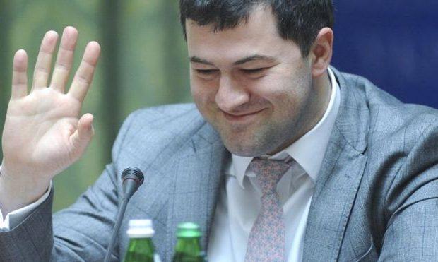 Насиров издал приказ о своем восстановлении, фото — "Экономическая правда"