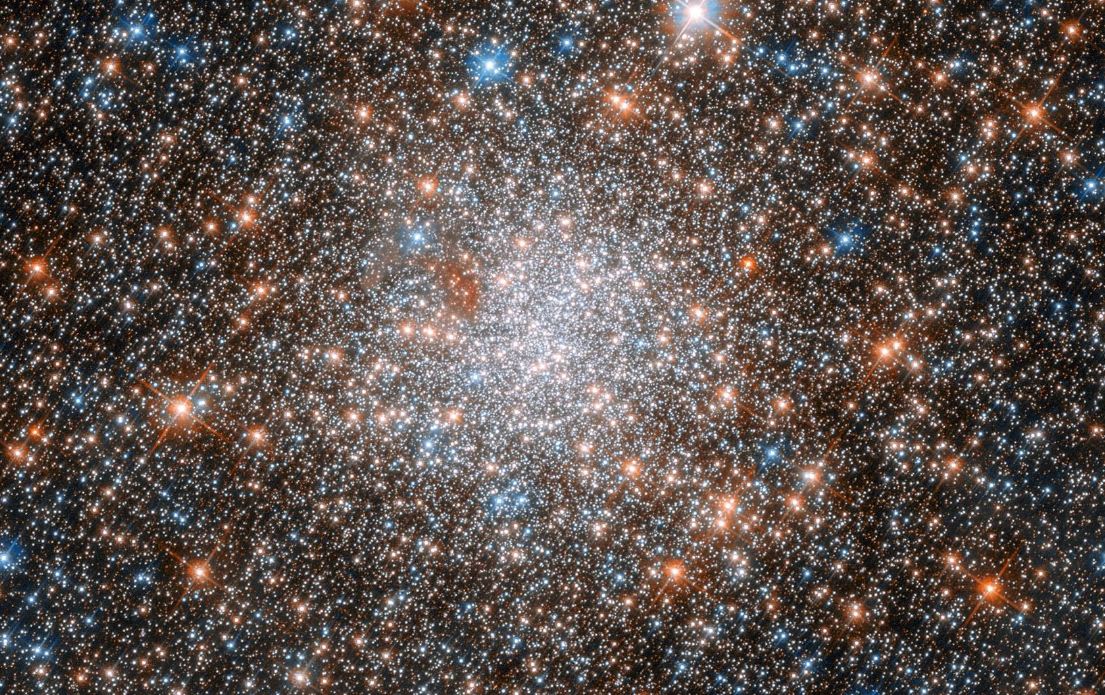 Звездное небо. Изображение космического телескопа Хаббл