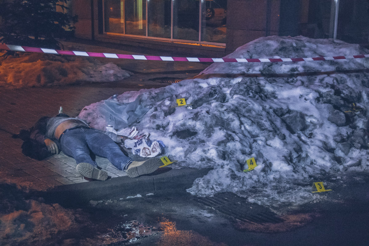 У Києві на Печерську вбили військовослужбовця УДО. Фото: Інформатор