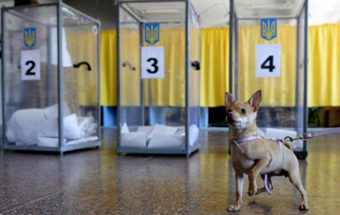 Ліквідація виборчих дільниць у Росії. Фото: EPA