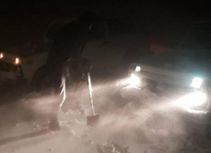 Очевидці повідомляють про кілька лавин на Ай-Петрі, фото: «Автопартнер Крым»