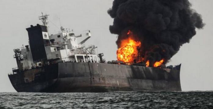 Взрыв на нефтяном танкере произошел около Гонконга