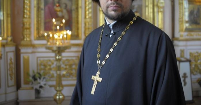 Священика з арсеналом зброї затримали на Львівщині