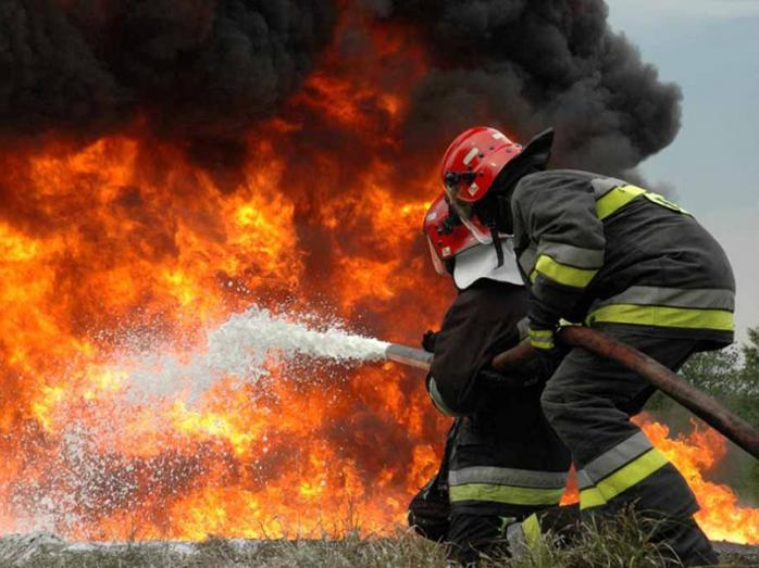 Пожар в Калуше. Фото: Цензор.НЕТ