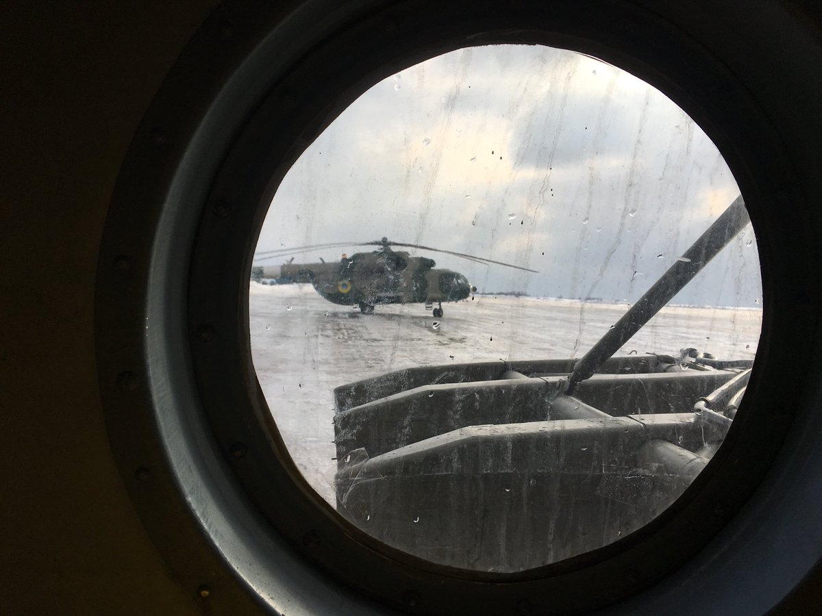 Клімкін не зміг з чотирма колегами дістатися Маріуполя на вертольоті, фото — Твіттер