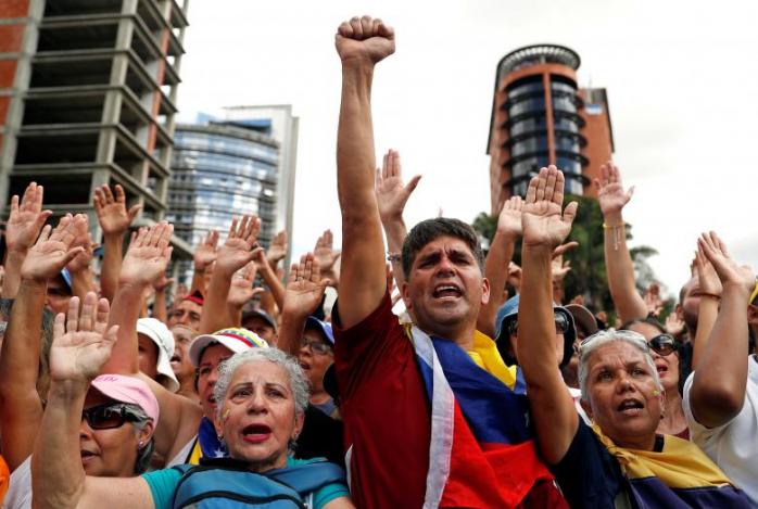 Венесуэла охвачена протестами, фото — Reuters