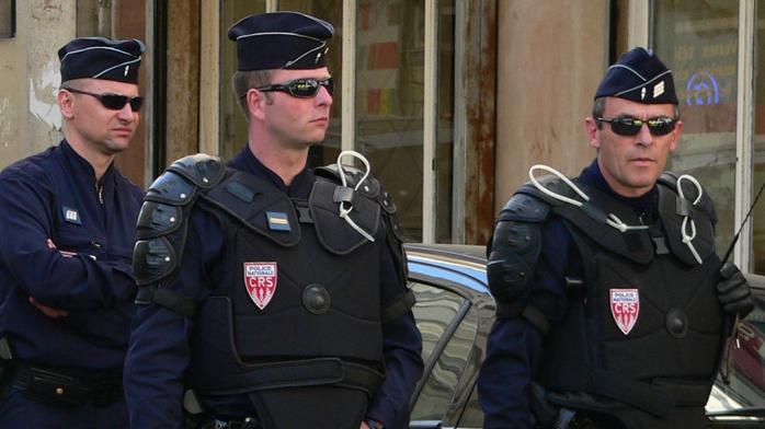Обвиняемого «отбили» у судебного конвоя во Франции. Фото: НТВ