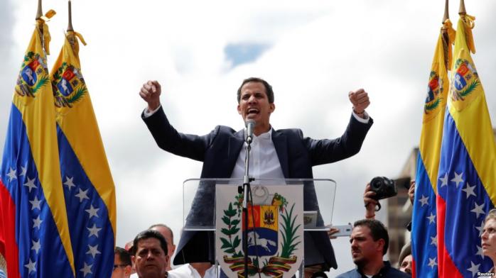 Верховный суд запретил оппозиционному лидеру Гуайдо выезжать из страны. Фото: Радио Свобода
