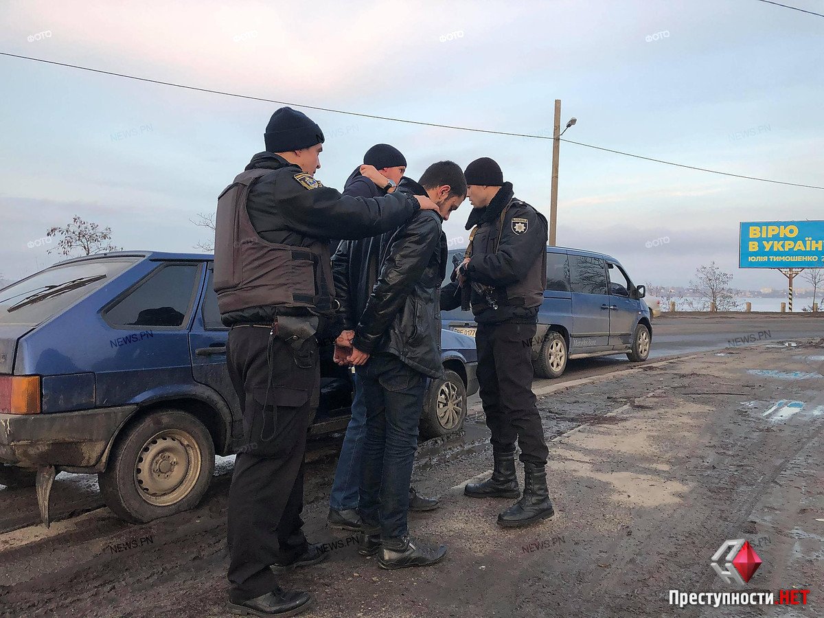 Задержание одного из преступников в Николаеве, фото — «Преступности.НЕТ»