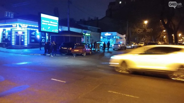 ДТП в Одессе. Фото: 048.ua, Руслан Форостяк в Facebook
