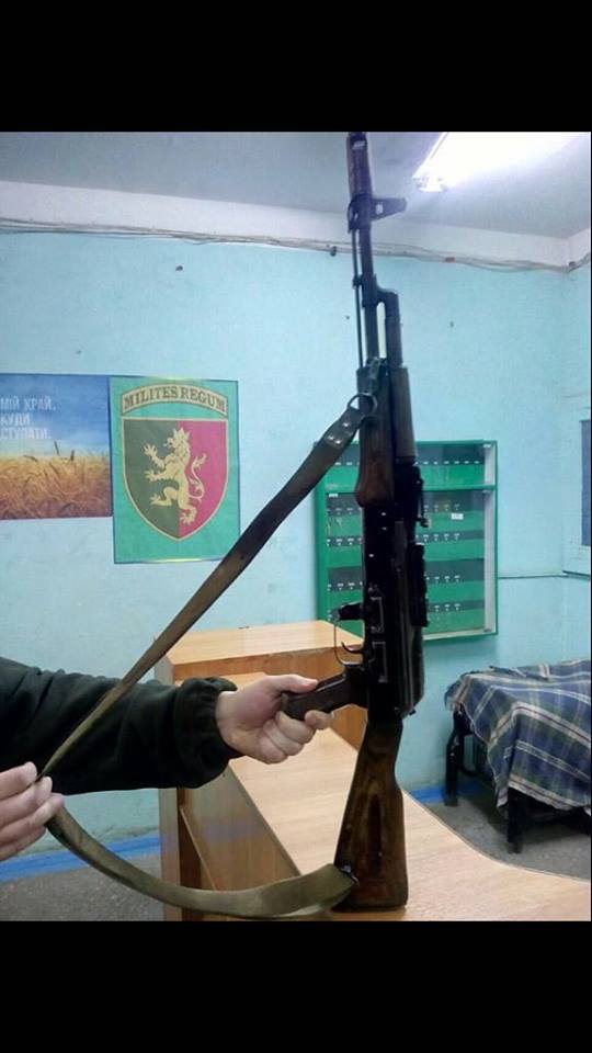 Задержанный боевик ДНР. Фото: пресс-центр штаба ООС в Facebook