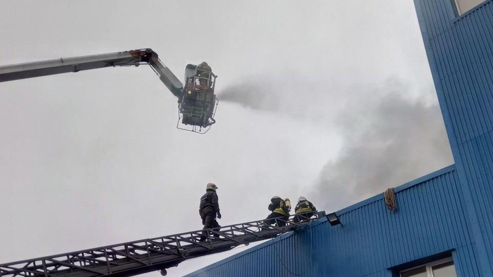 Крупный пожар в Киеве, фото — ГСЧС