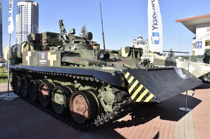“Укроборонпром” запускає виробництво нової бронемашини “Лев” та пожежного танка ГПМ-72 / Фото: “Укроборонпром”