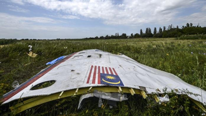 Место падения рейса MH17, фото — RFE/RL