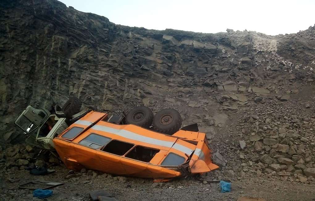 Авария произошла на технической дороге, которая прилегает к угольному распаду. Фото: tass.ru